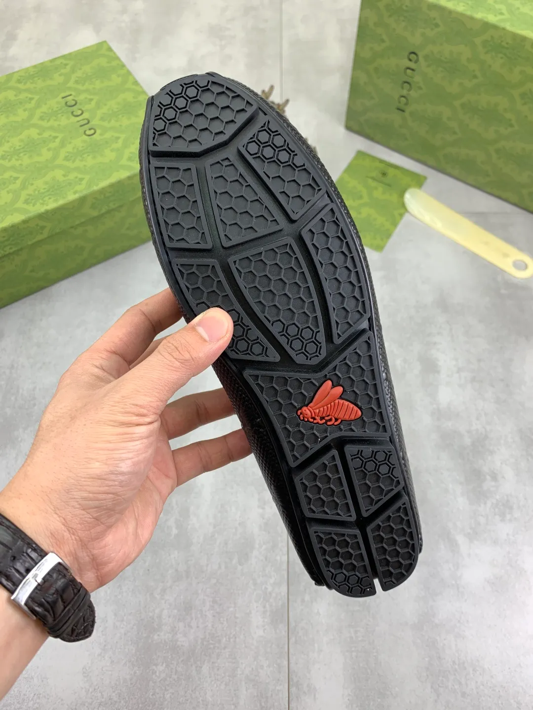 Men's men's shoes💰P360💰[New style]🆘[GUCCI] New classic beanie shoes; Hong Kong original top quality, exquisite craftsmanship, top quality💪🏼High-end boutique men's beanie shoes, British fashion style 🎈The upper is made of Italian imported calfskin🔥, comfortable and breathable, fully imported soft pigskin lining, lazy slip-on Loaf style This fabric is made of 🇮🇹🎈, which is suitable for drivers to drive, and the original non-slip and wear-resistant rubber outsole 🎈Number of yards: 38-45 2⃣️colors🉑️choose